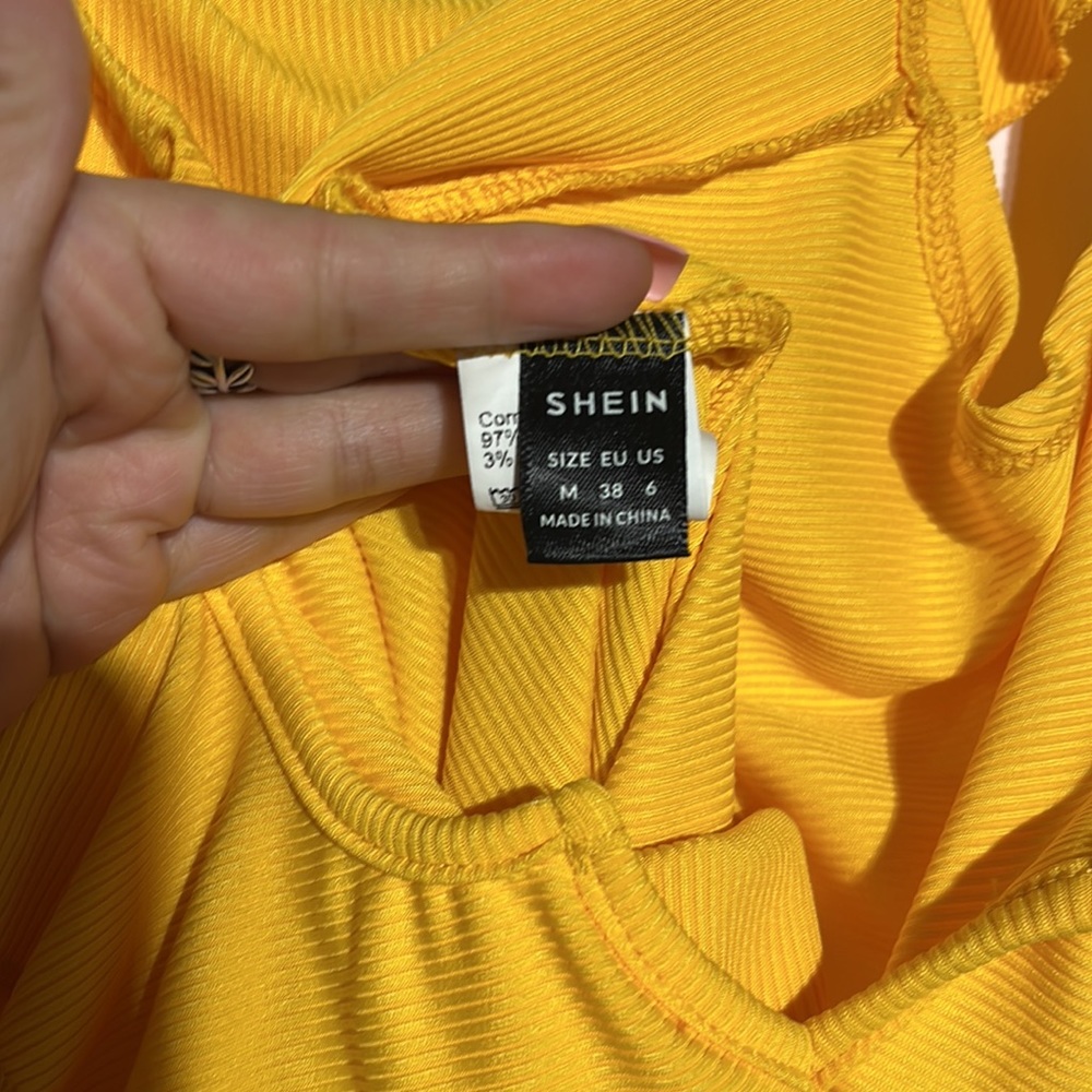 Shein Yellow Ruffle Ribbed Bodysuit Size M - Picture 6 of 7